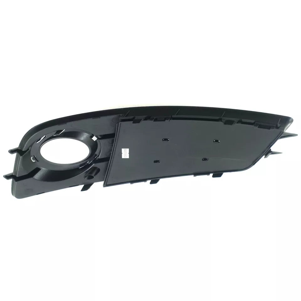 Inserto parachoques delantero izquierdo 2009 - 2012 AUDI A4 AU1038130 8K0807681C01C