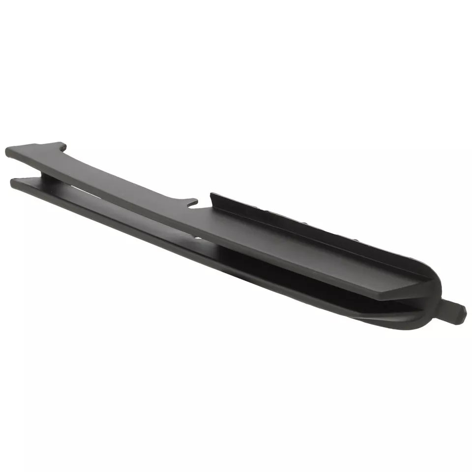 Inserto de parachoques delantero izquierdo 1999 - 2001 BMW 320i BM1038106 51118209925