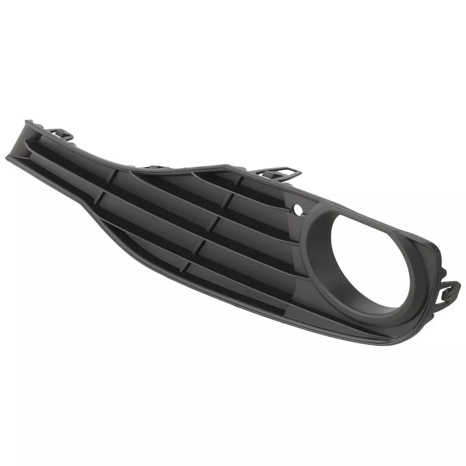 Inserto de parachoques delantero izquierdo 2012 - 2015 BMW 320i BM1038120 51117255365