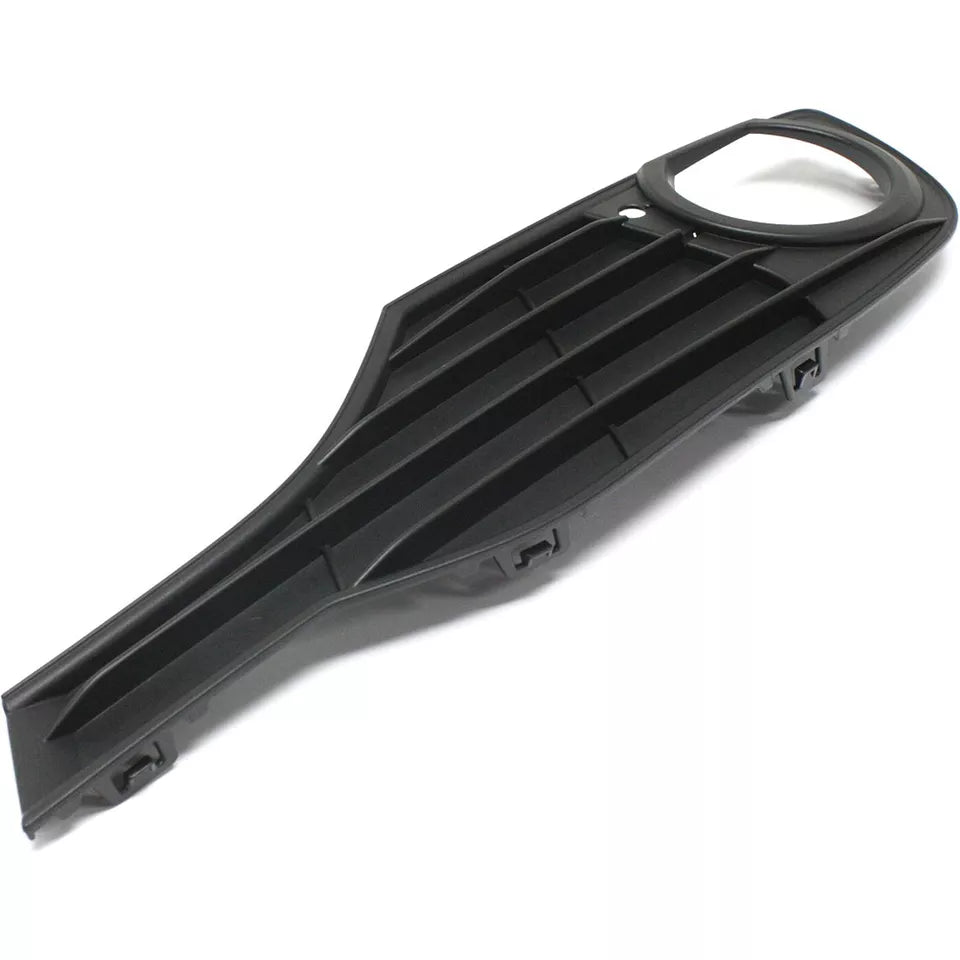 Inserto de parachoques delantero izquierdo 2012 - 2015 BMW 320i BM1038121 51117281919