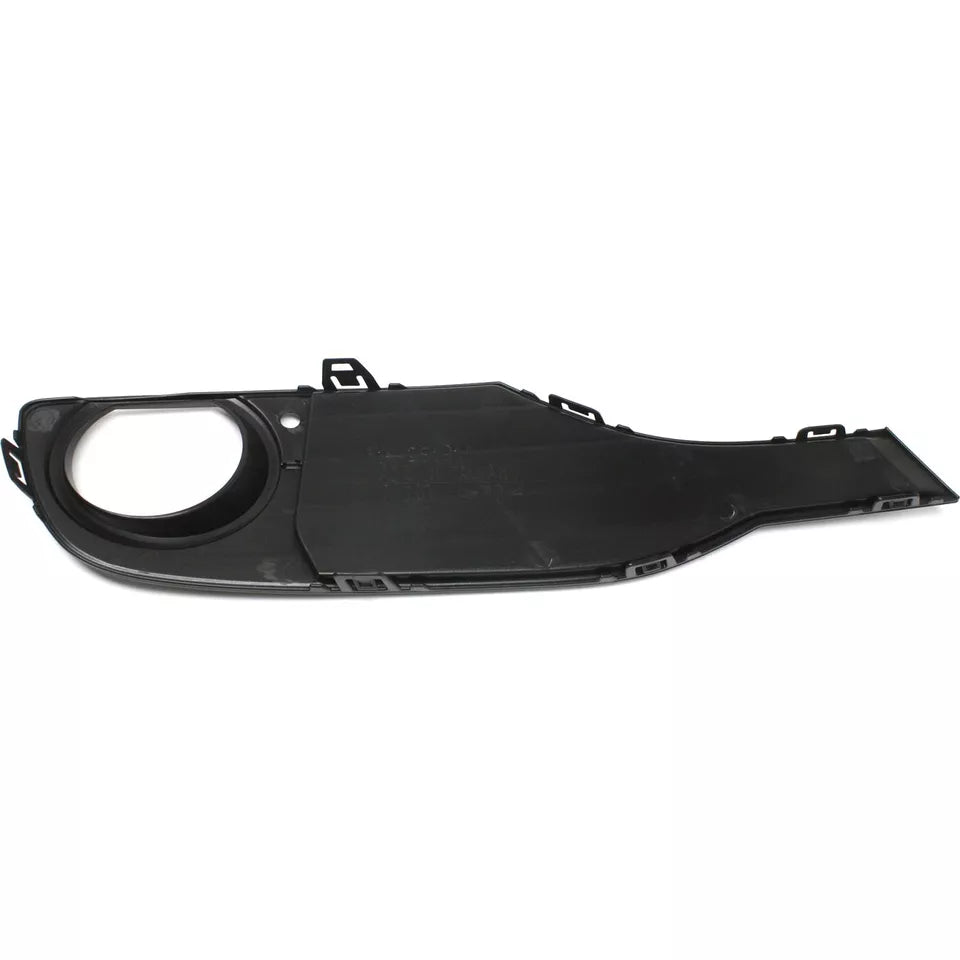 Inserto de parachoques delantero izquierdo 2012 - 2015 BMW 320i BM1038121 51117281919