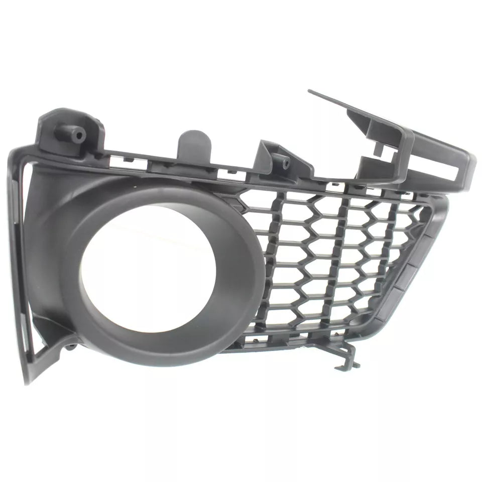 Inserto de parachoques delantero izquierdo 2013 - 2015 BMW 320i BM1038124 51118054155