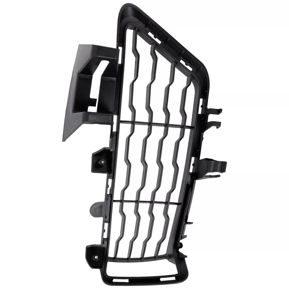 Inserto parachoques delantero izquierdo 2016 - 2017 BMW 320i BM1038179 51118068125