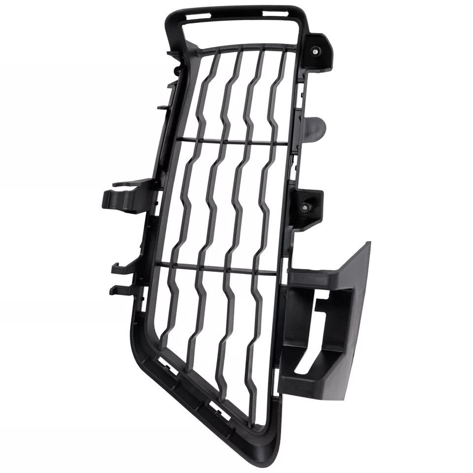 Inserto parachoques delantero izquierdo 2016 - 2017 BMW 320i BM1038179 51118068125