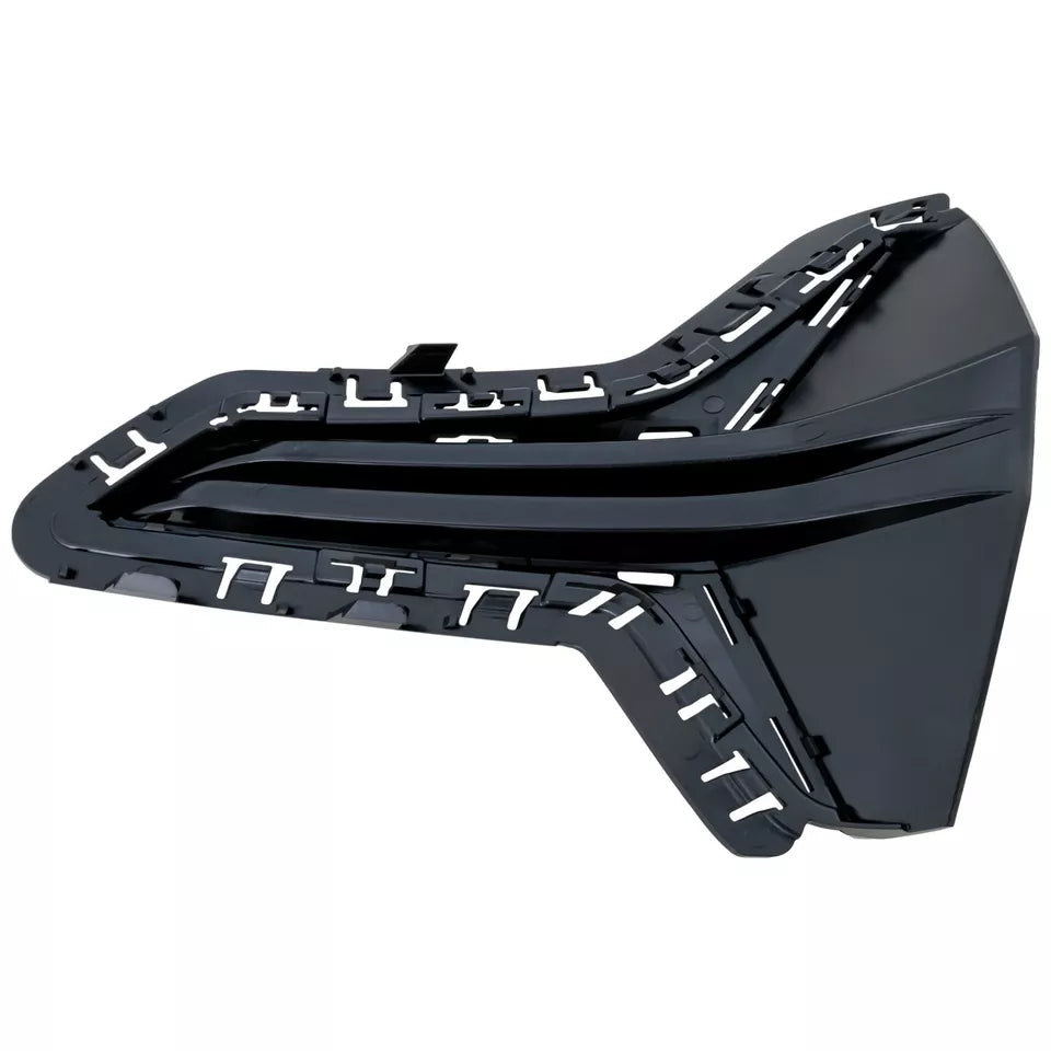 Inserto parachoques delantero izquierdo 2021 - 2022 BMW 330e BM1038230 51117464205