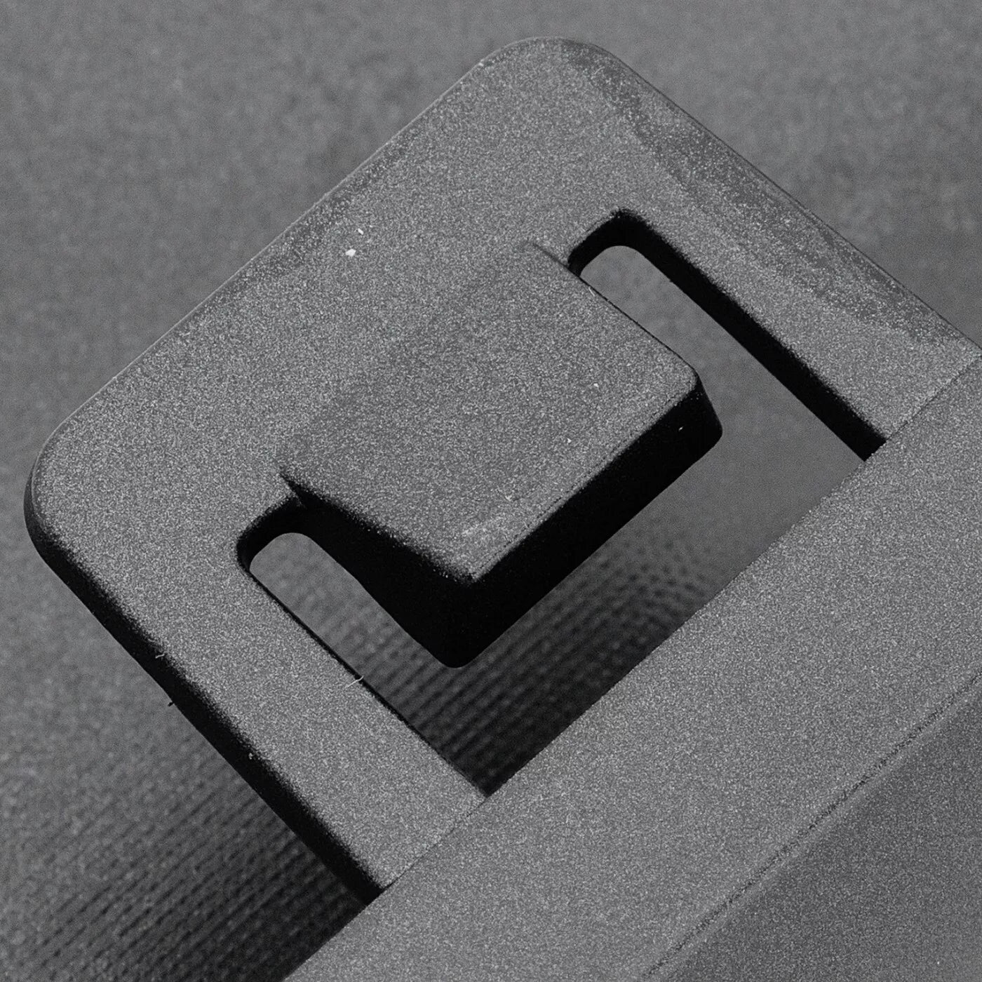 Front bumper molding 2014 - 2018 JEEP CHEROKEE CH1044151 5QZ57XS9AA