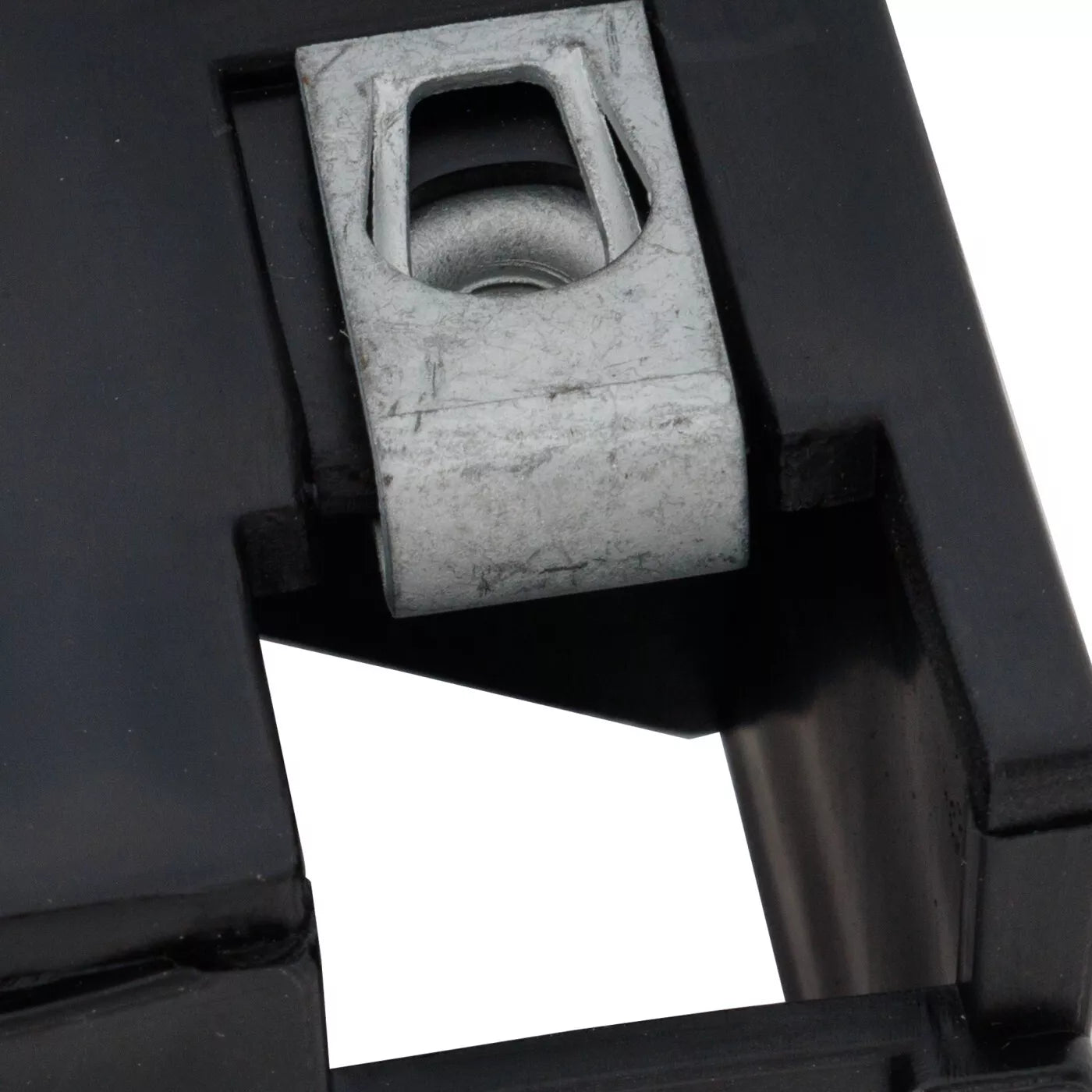 Right Side Front bumper bracket 2002 - 2009 DODGE RAM 1500 CAPA CH1067130C 68044622AA