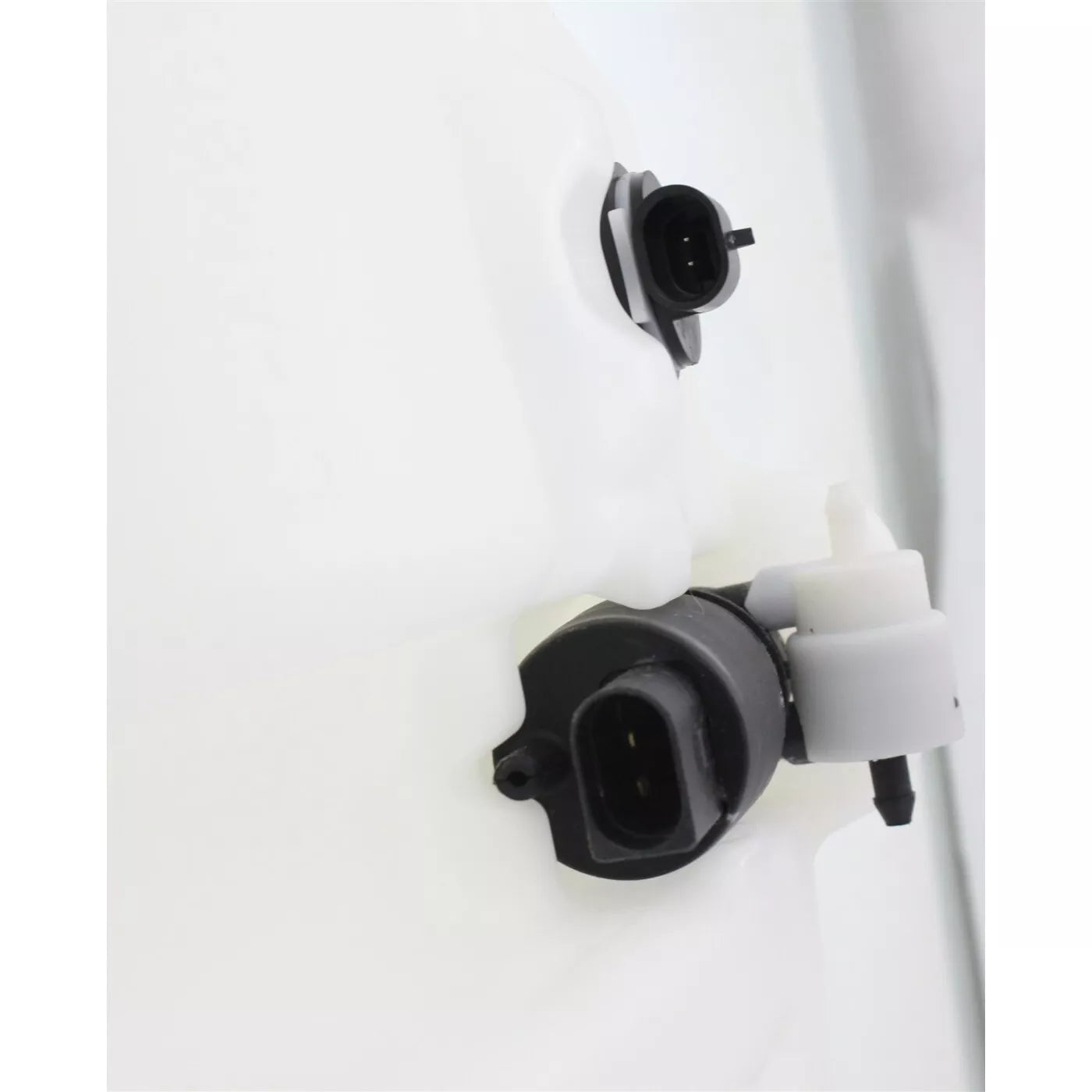 Windshield washer tank assy 2007 - 2010 JEEP COMMANDER CH1288165 68018916AB-PFM