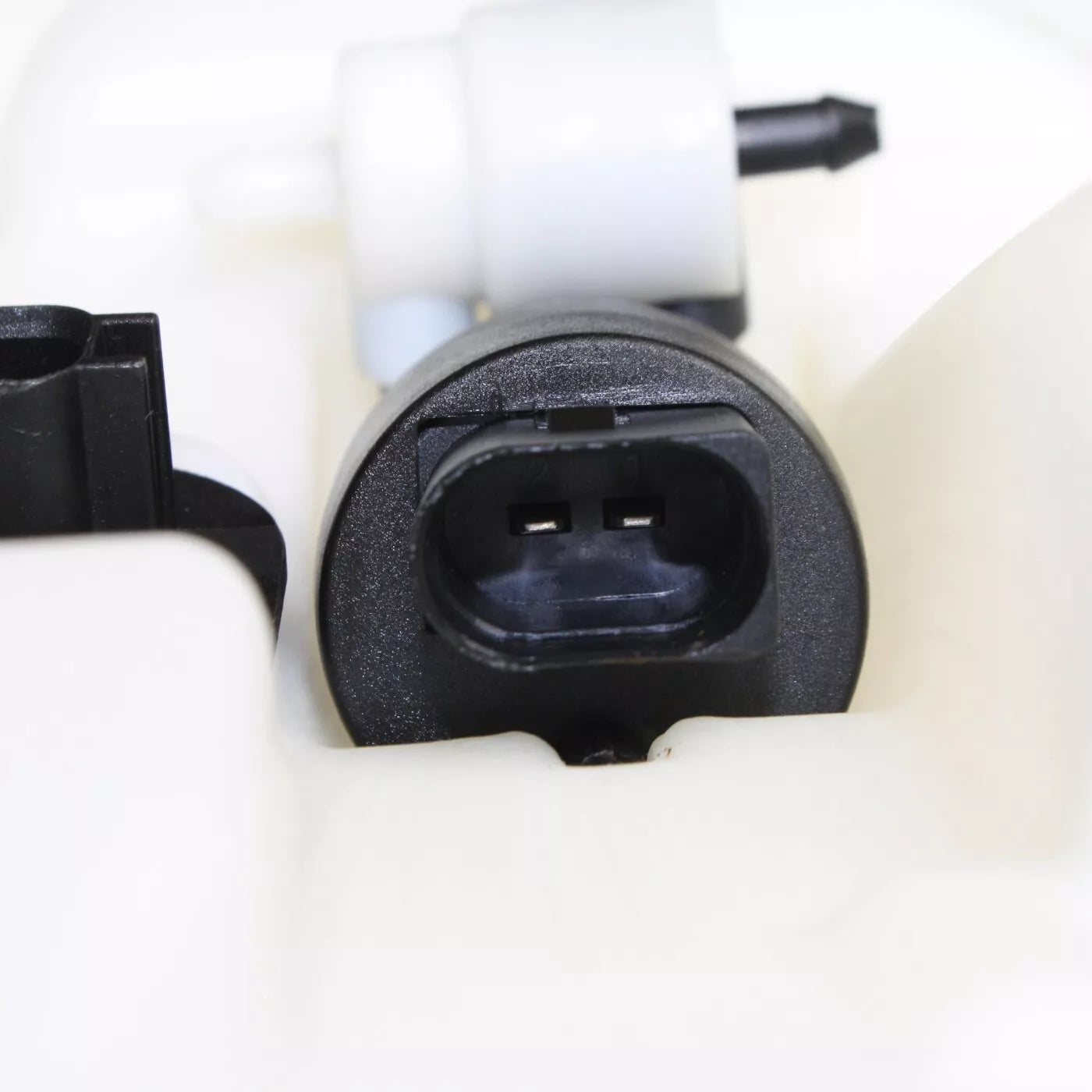 Windshield washer tank assy 2011 - 2015 JEEP GRAND CHEROKEE CH1288220 57010719AE-PFM