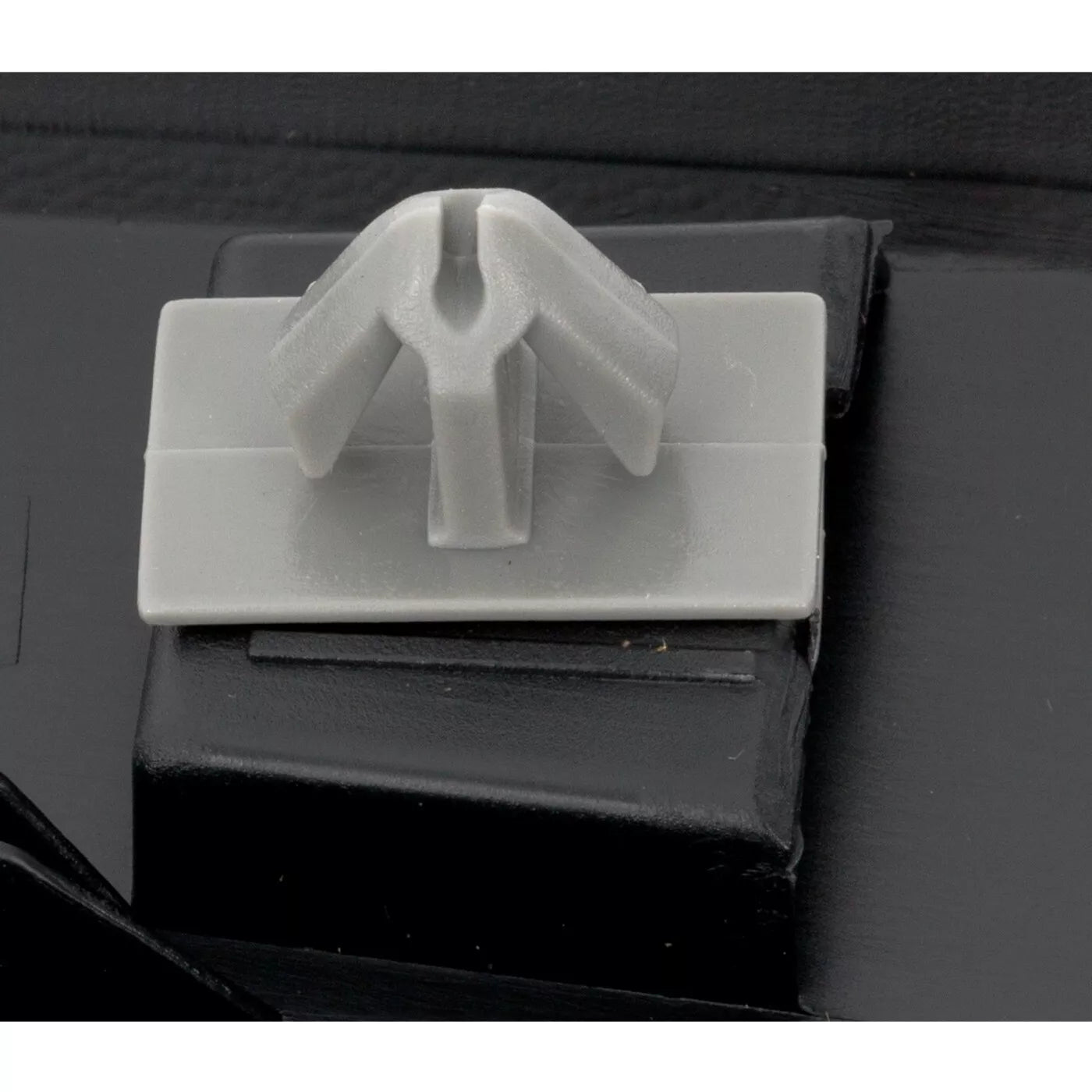 Left Side Rear wheel opening molding 2014 - 2018 JEEP CHEROKEE CH1790109 68210317AC