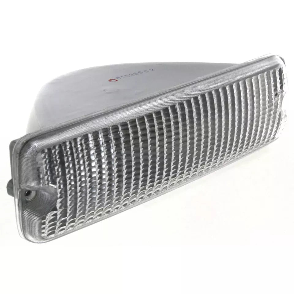 Right Side Parklamp assy 1991 - 1993 DODGE D150 CH2521106 55026084