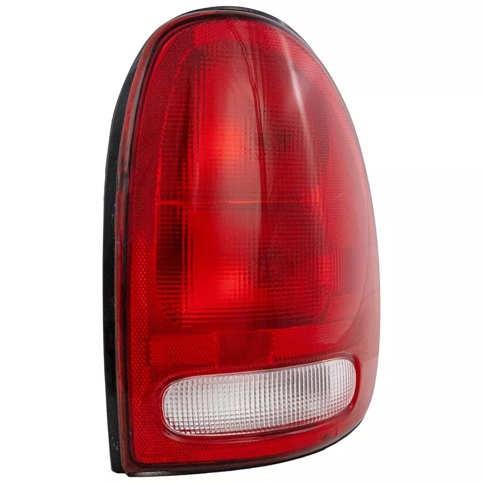 Right Side Taillamp assy 1996 - 2000 CHRYSLER TOWN & COUNTRY CH2801125 2AME76244A