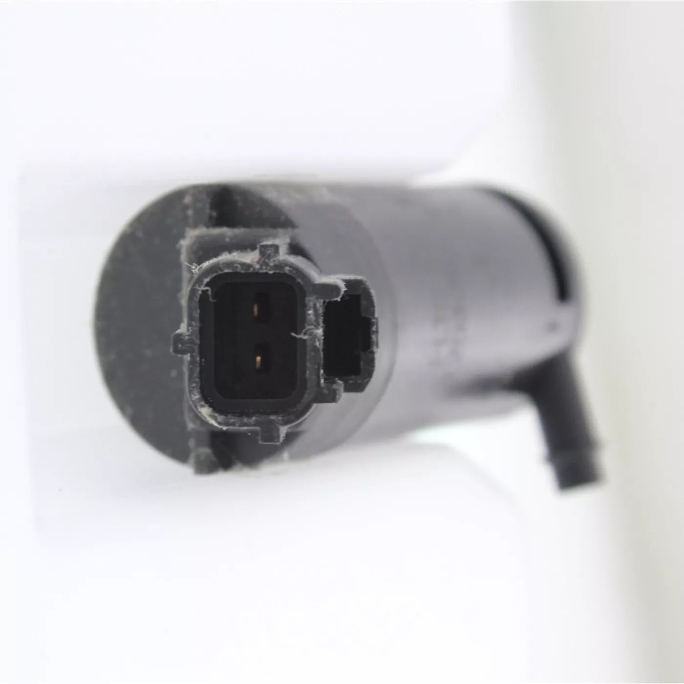 Windshield washer tank assy 1999 - 2007 FORD F-250 SUPER DUTY FO1288182 7C3Z17618AA-PFM