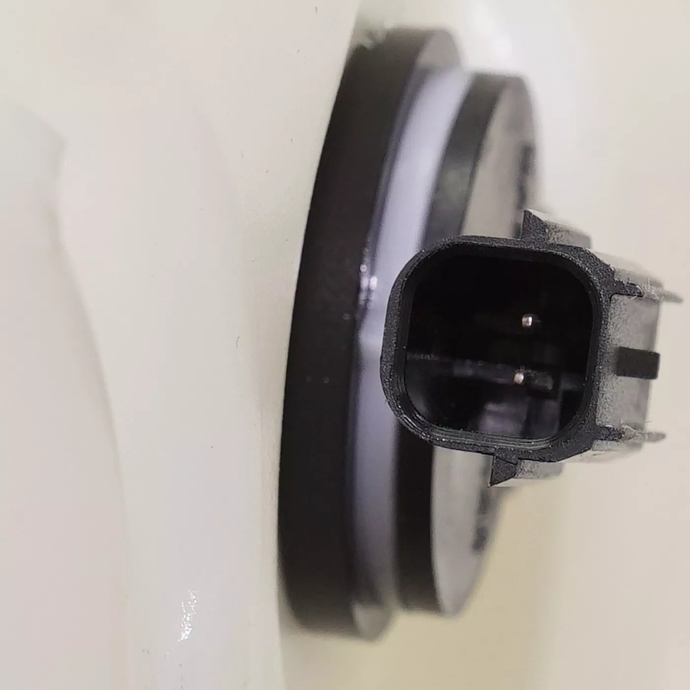 Windshield washer tank assy 2015 - 2023 FORD EDGE FO1288191 GT4Z17618B-PFM