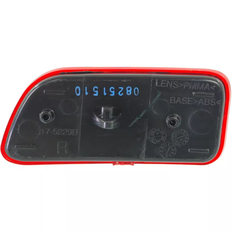 Right Side Rear bumper reflector 2002 - 2009 CHEVROLET TRAILBLAZER GM1185104 15000044