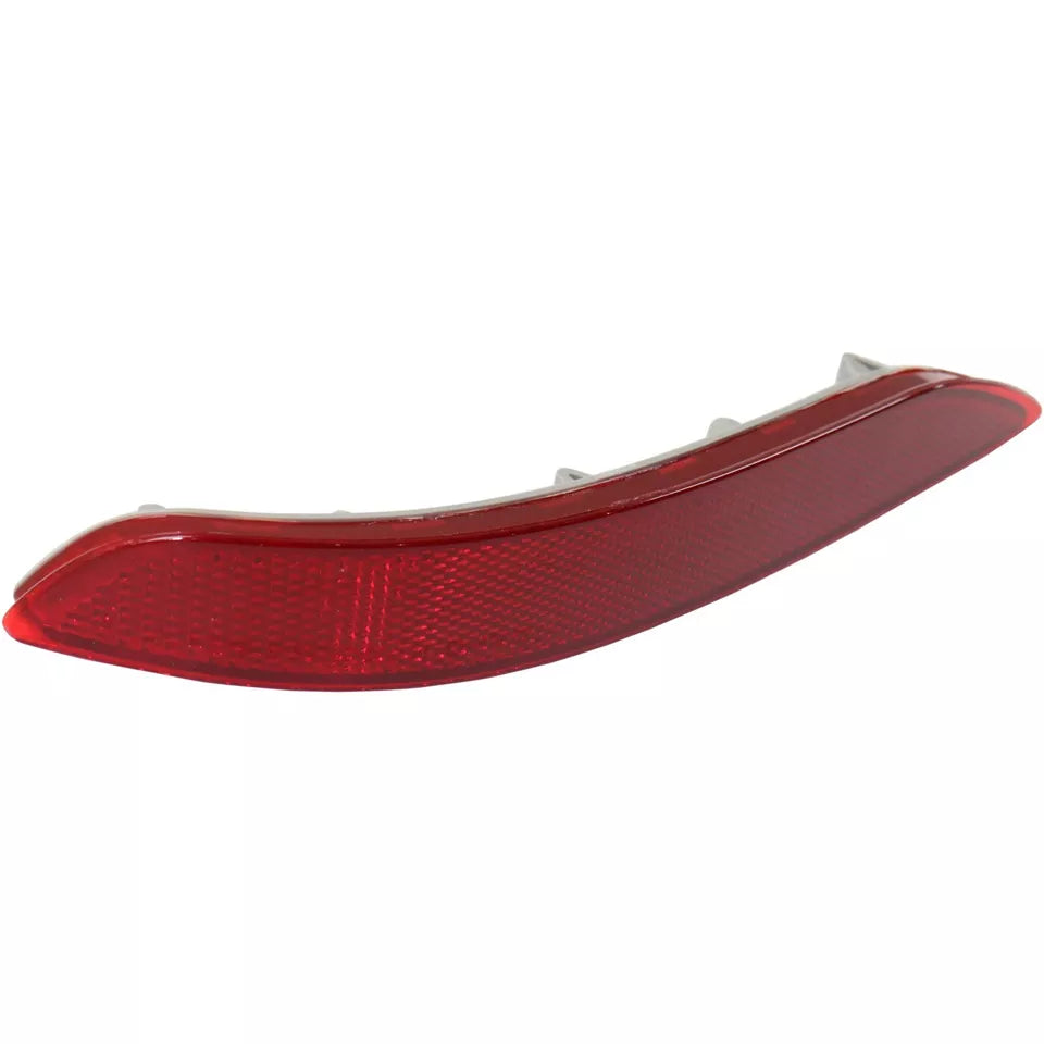 Right Side Rear bumper reflector 2018 - 2023 CHEVROLET EQUINOX CAPA GM1185117C 84306359