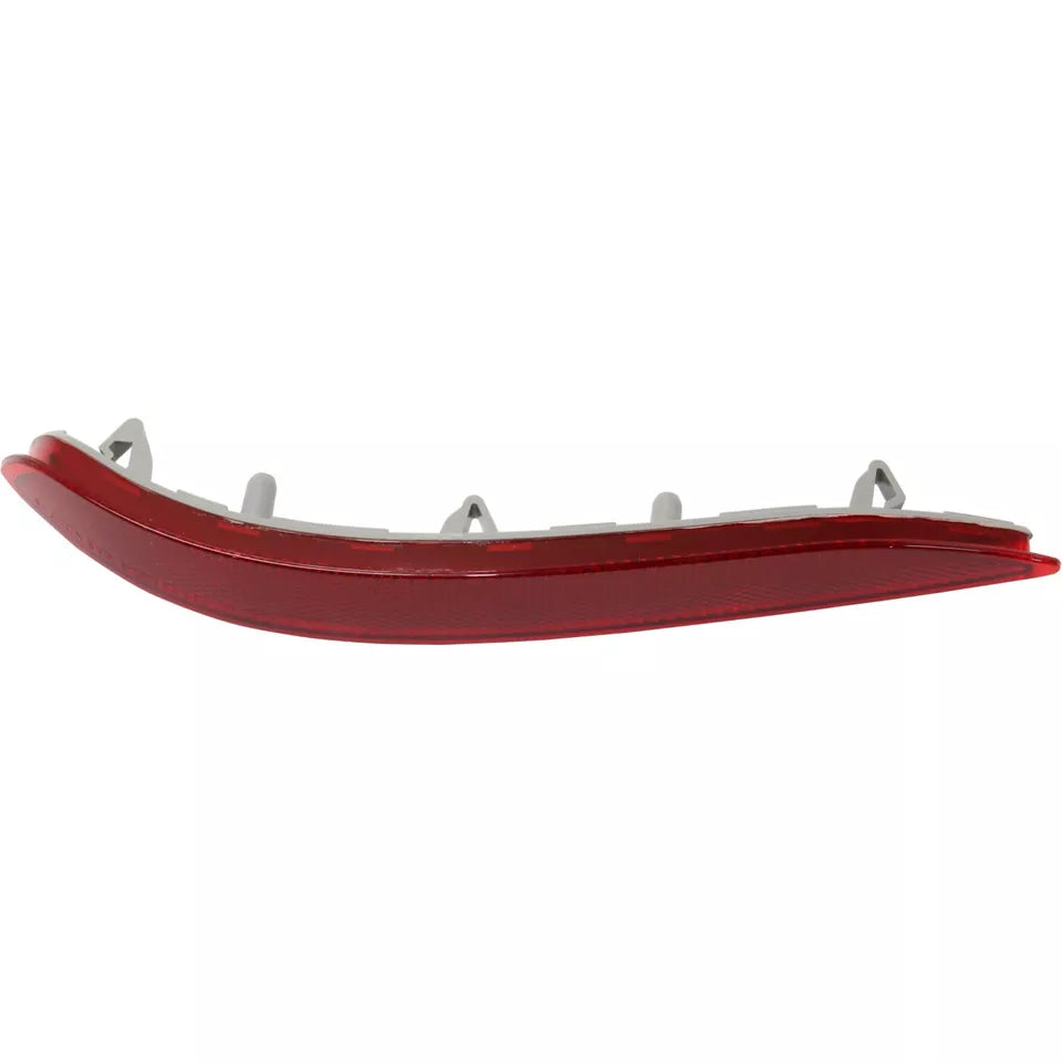 Right Side Rear bumper reflector 2018 - 2023 CHEVROLET EQUINOX CAPA GM1185117C 84306359