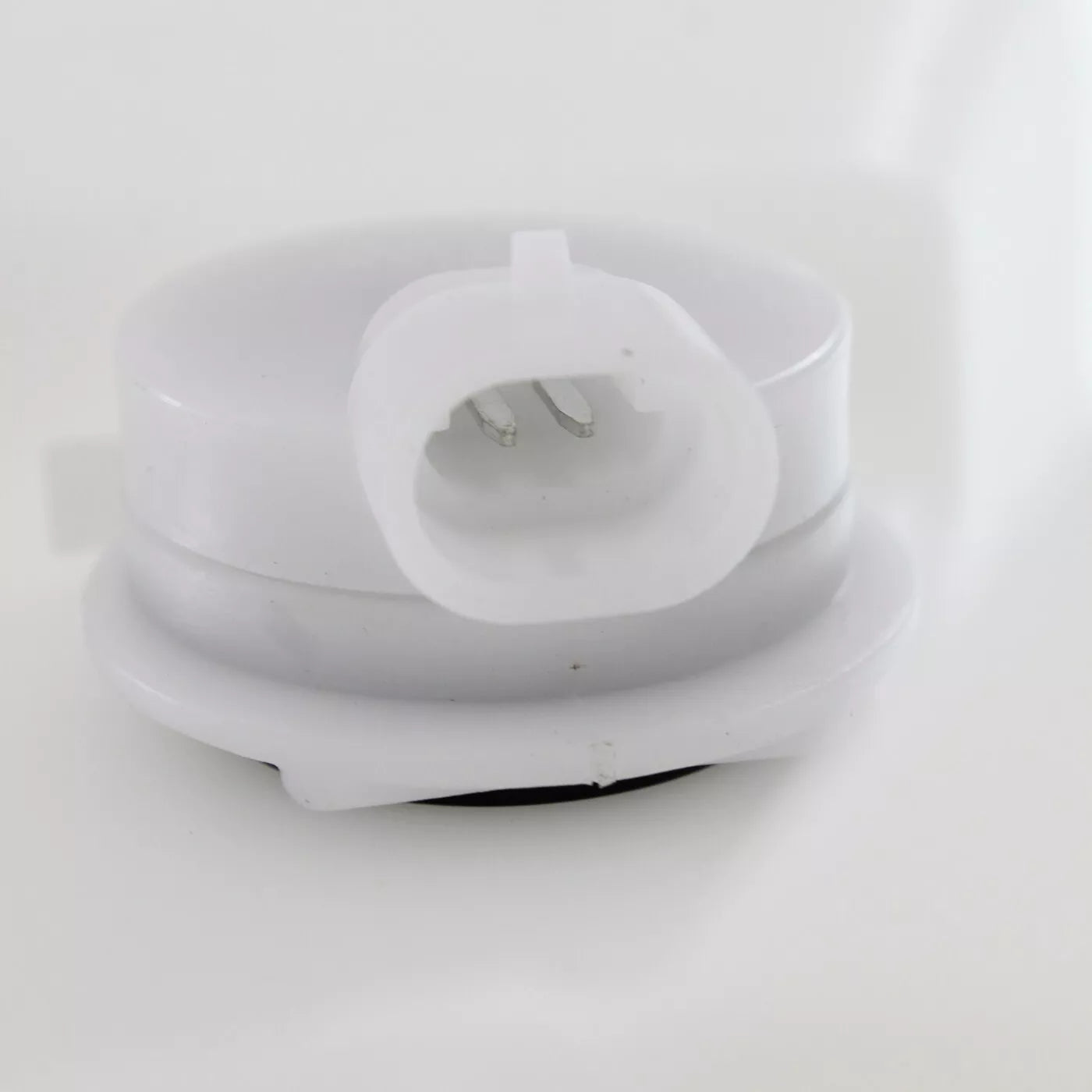 Windshield washer tank assy 2007 - 2013 CADILLAC ESCALADE EXT GM1288156 15942521-PFM