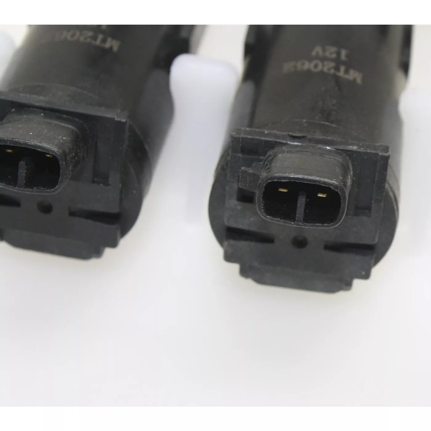 Windshield washer tank assy 2004 - 2008 CHEVROLET AVEO GM1288179 96543076-PFM