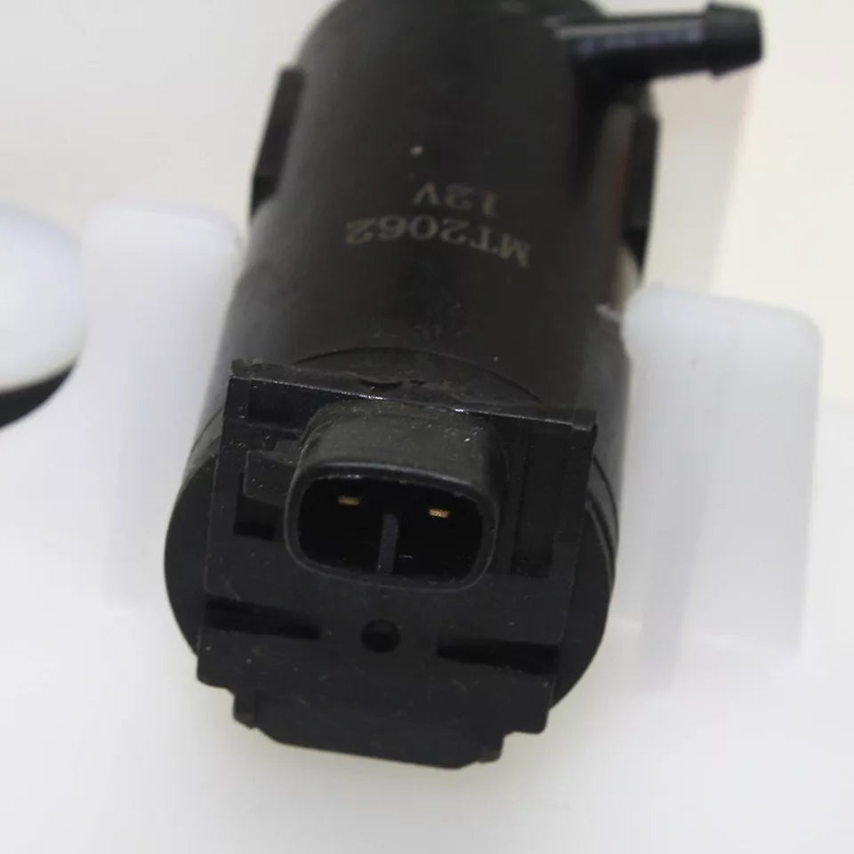 Windshield washer tank assy 2009 - 2011 CHEVROLET AVEO GM1288182 95991491-PFM