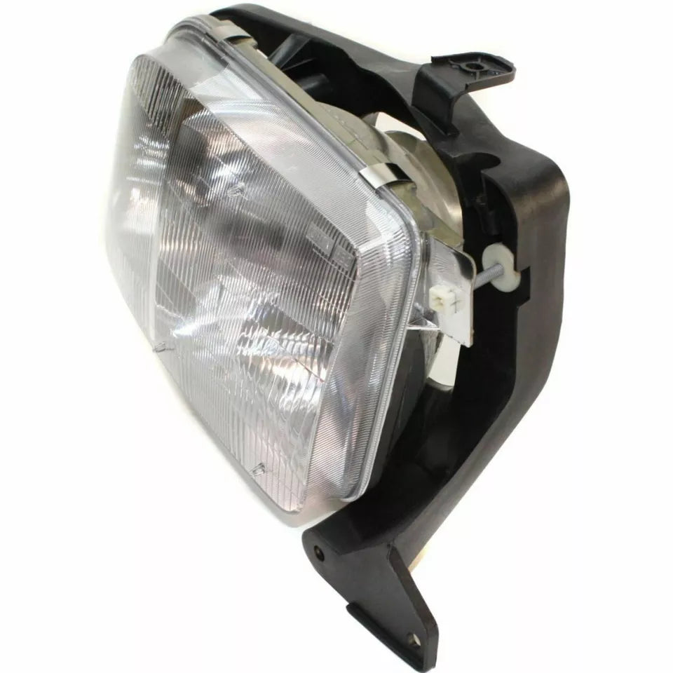 Right Side Headlamp lens/housing 1999 - 2004 CHEVROLET TRACKER GM2519140 91174685