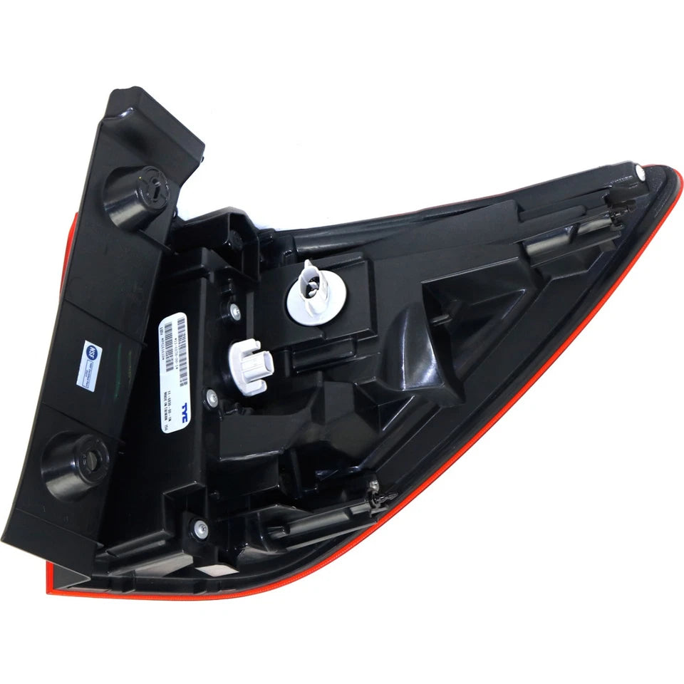 Left Side Taillamp assy outer 2016 - 2018 HONDA PILOT HO2804107 33550TG7A01