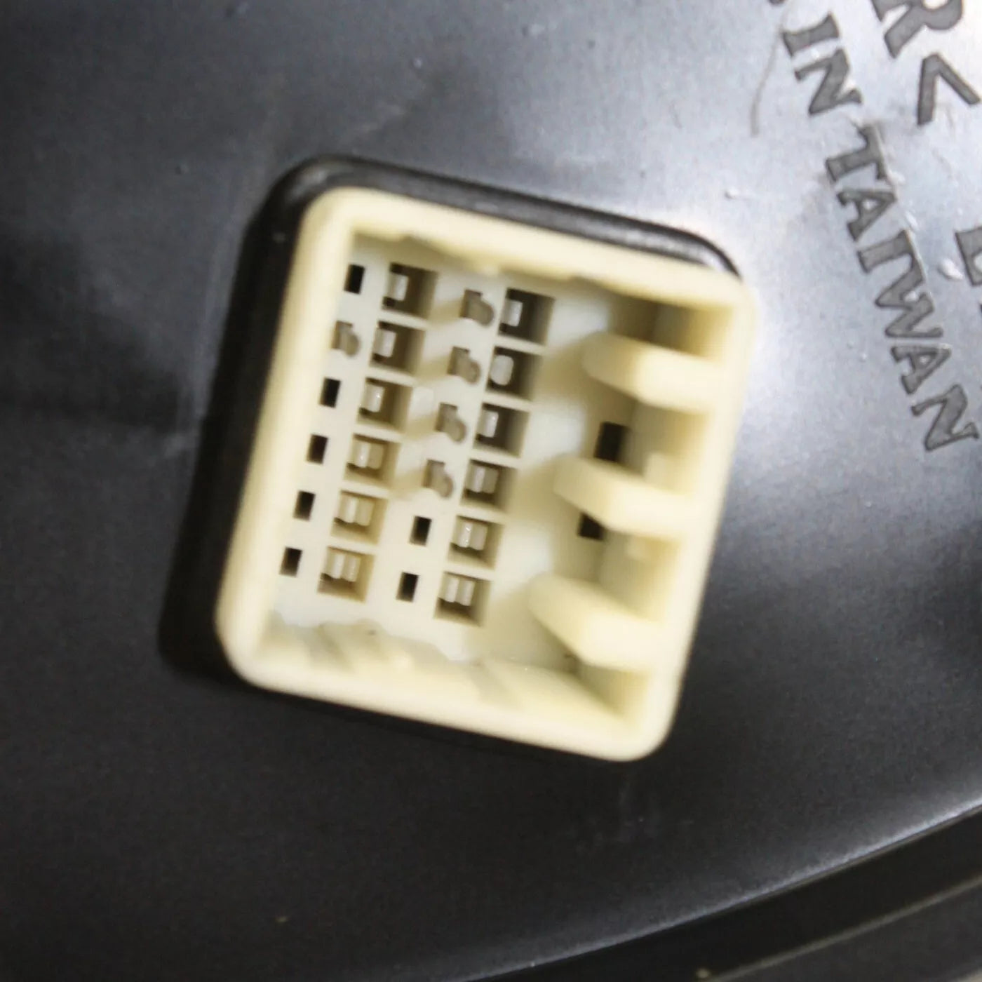 Espejo retrovisor exterior izquierdo 2014 - 2014 KIA SEDONA KI1320157 876104D901