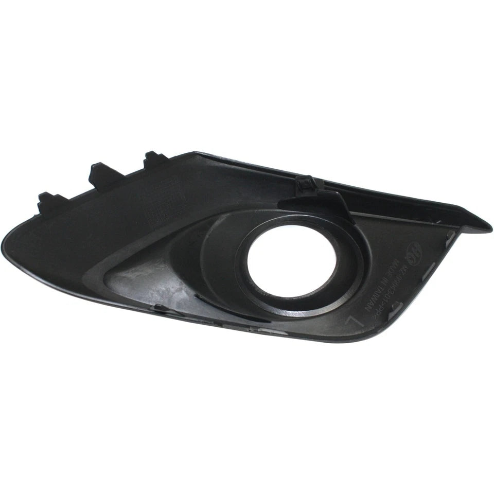 Inserto de parachoques delantero izquierdo 2014 - 2016 MAZDA 3 MA1038123 BHR150C21A