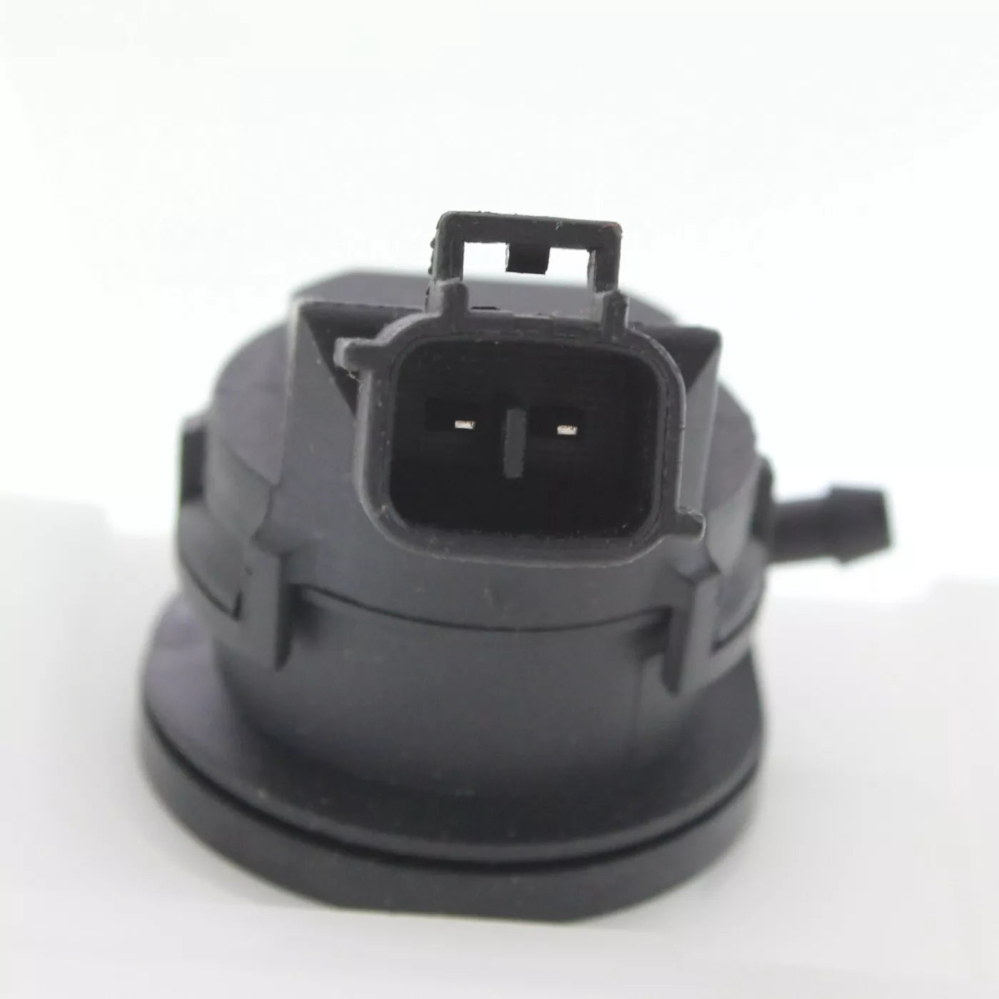 Windshield washer tank assy 2004 - 2009 MAZDA 3 MA1288125 BN8P67480C