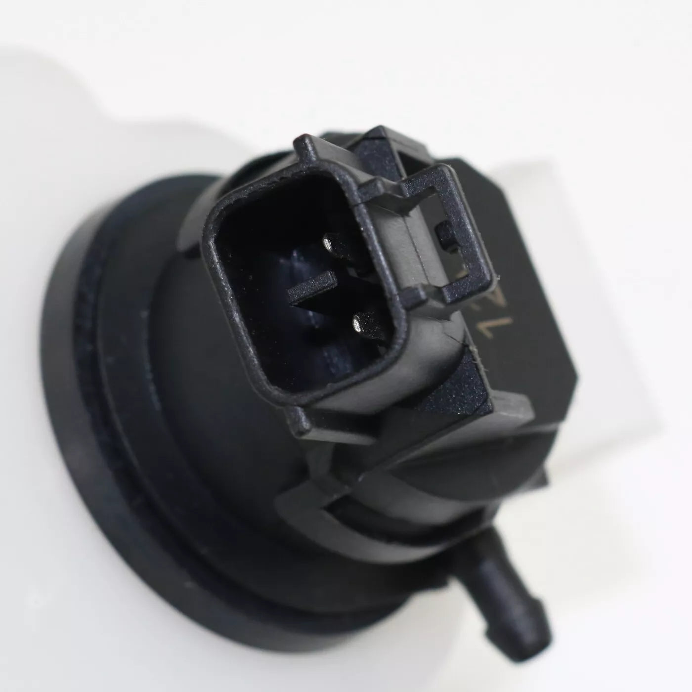 Windshield washer tank assy 2014 - 2021 MAZDA 6 MA1288142 GHR167481-PFM