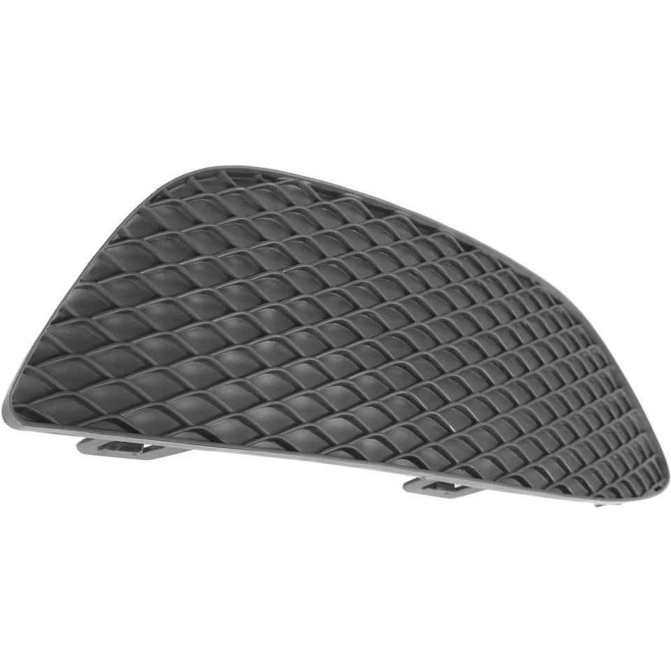 Inserto parachoques delantero izquierdo 2015 - 2018 MERCEDES-BENZ C300 MB1038172 2058850723