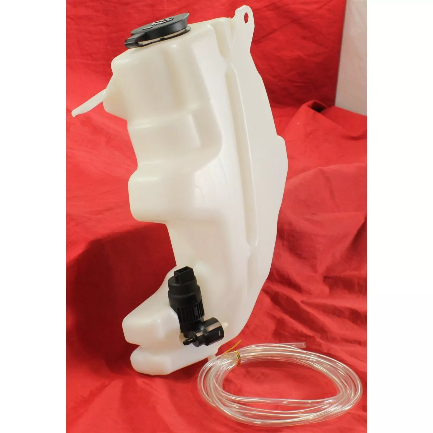 Windshield washer tank assy 2007 - 2009 SUZUKI XL-7 SZ1288109 3845078J01-PFM