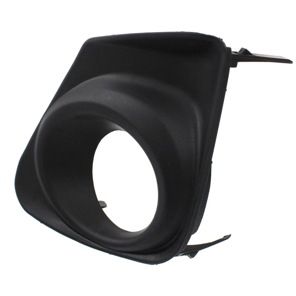 Inserto parachoques delantero izquierdo 2011 - 2013 TOYOTA COROLLA TO1038139 8148202200