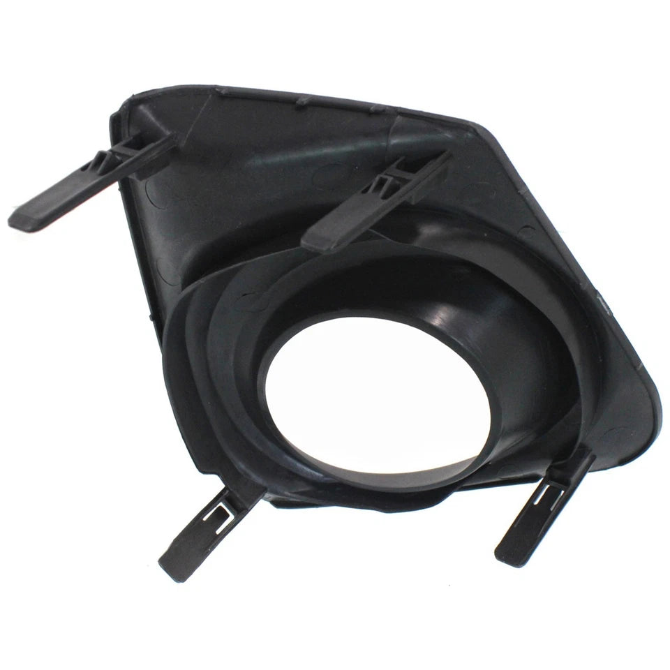 Inserto parachoques delantero izquierdo 2011 - 2013 TOYOTA COROLLA TO1038139 8148202200