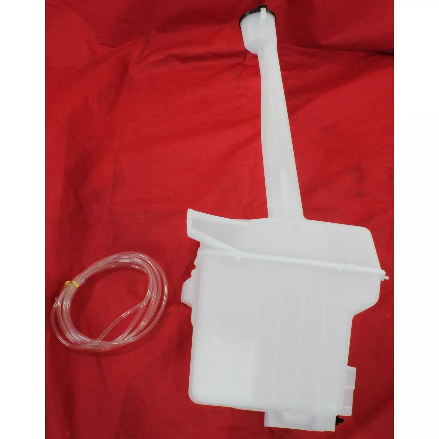 Windshield washer tank assy 2003 - 2008 TOYOTA MATRIX TO1288126 8531501031-PFM