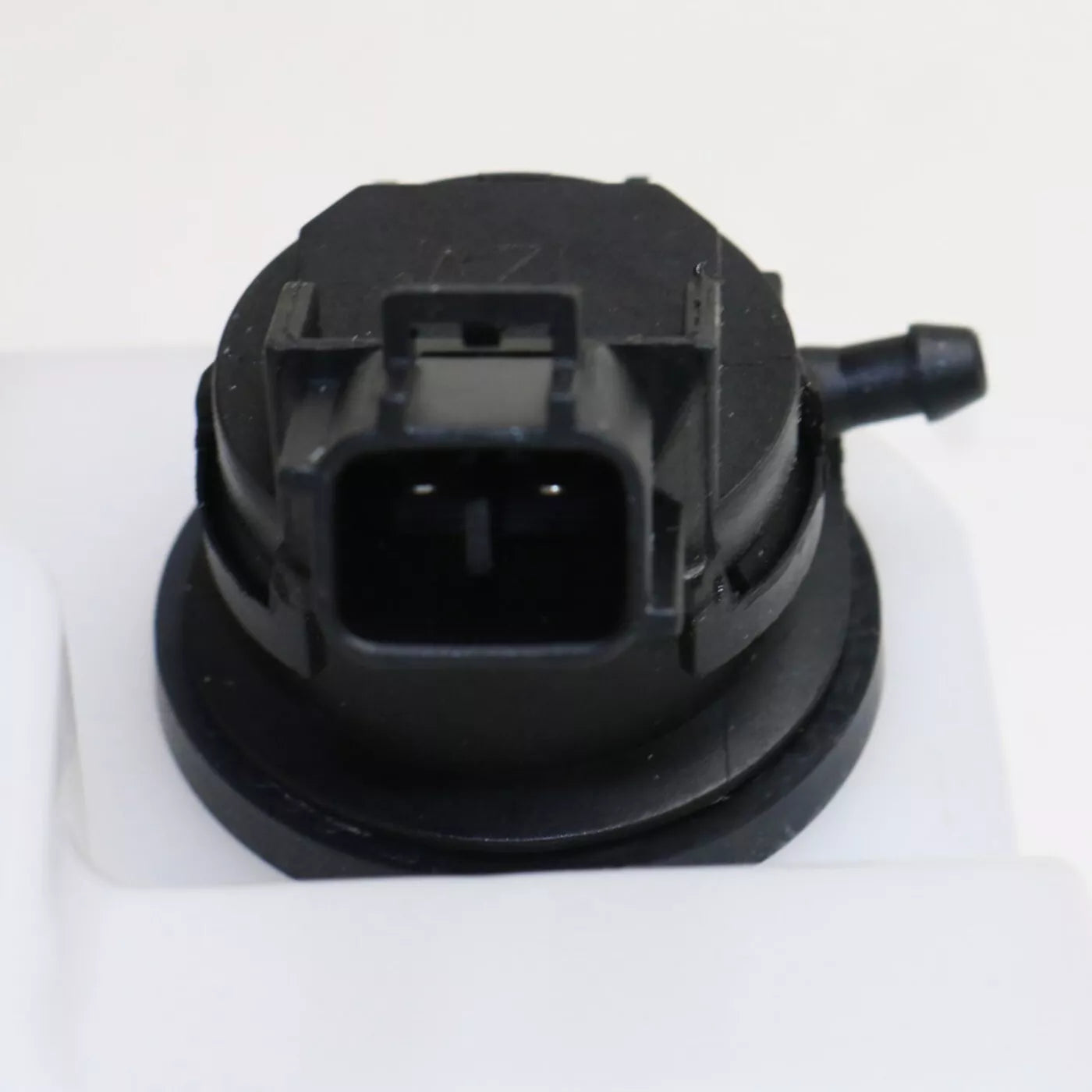 Windshield washer tank assy 2008 - 2017 TOYOTA SEQUOIA TO1288196 853150C090-PFM