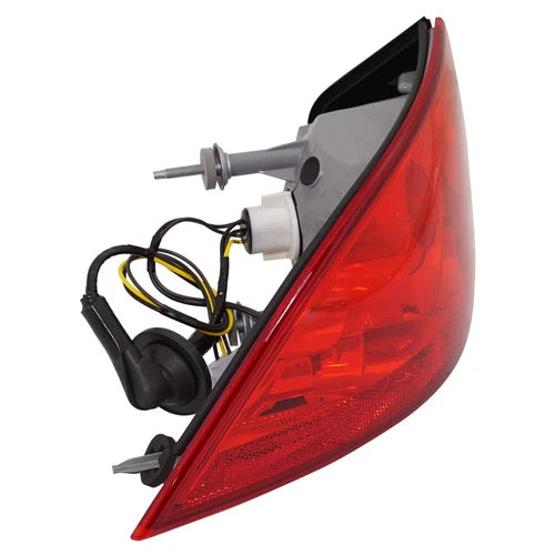 Left Side Taillamp lens/housing 2006 - 2011 BUICK LUCERNE GM2818177C 25927355