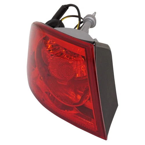 Left Side Taillamp lens/housing 2006 - 2011 BUICK LUCERNE GM2818177C 25927355