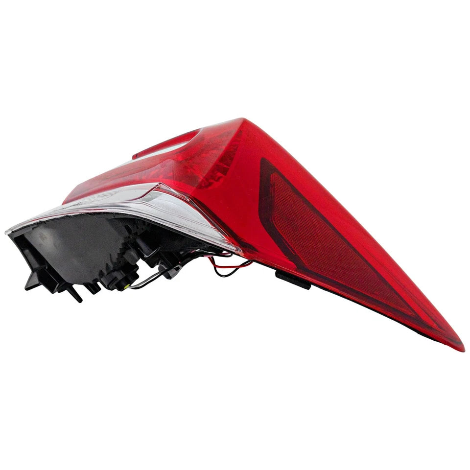 Right Side Taillamp assy outer 2017 - 2019 SUBARU IMPREZA SU2805109 84201FL02A