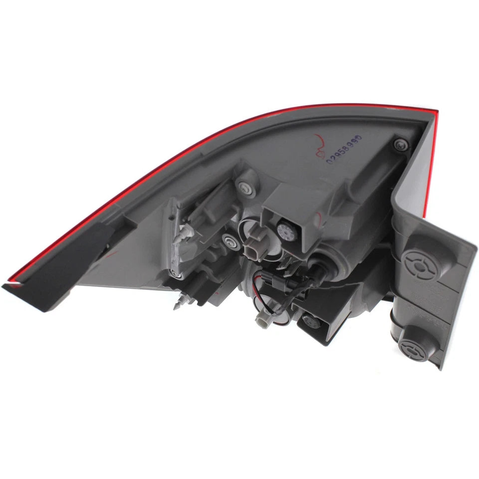 Right Side Taillamp assy outer 2014 - 2017 HONDA ODYSSEY HO2805104 33500TK8A11