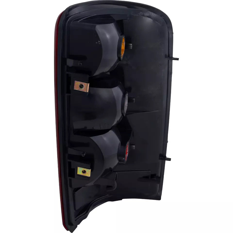 Left Side Taillamp assy 2000 - 2003 CHEVROLET SUBURBAN 1500 GM2800143 15224279