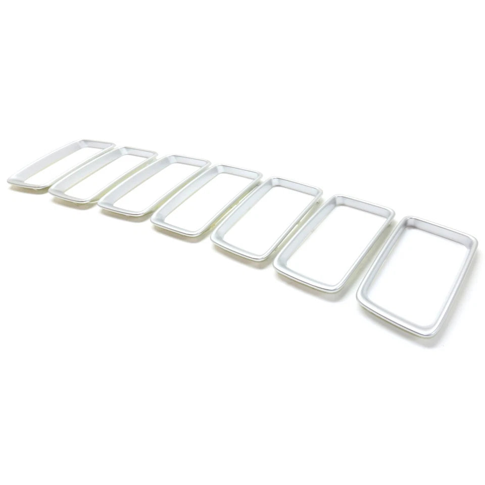 Grille molding 2014 - 2016 JEEP GRAND CHEROKEE CH1210117 68241344AA