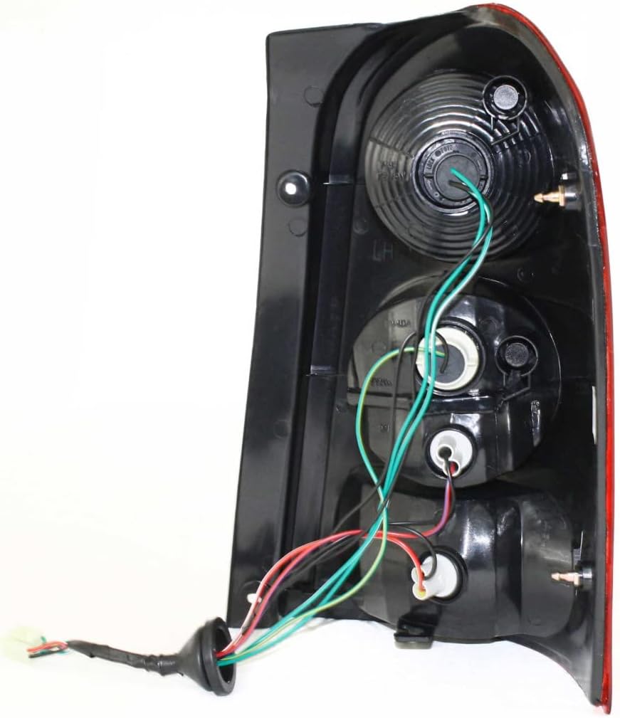 Left Side Taillamp assy 2002 - 2003 MAZDA MPV  MA2800120 L12051160B