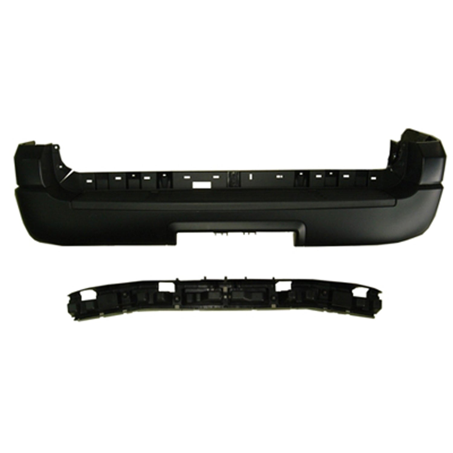 Rear bumper cover 2004 - 2006 FORD EXPEDITION  FO1100371 4L1Z17K835BAA