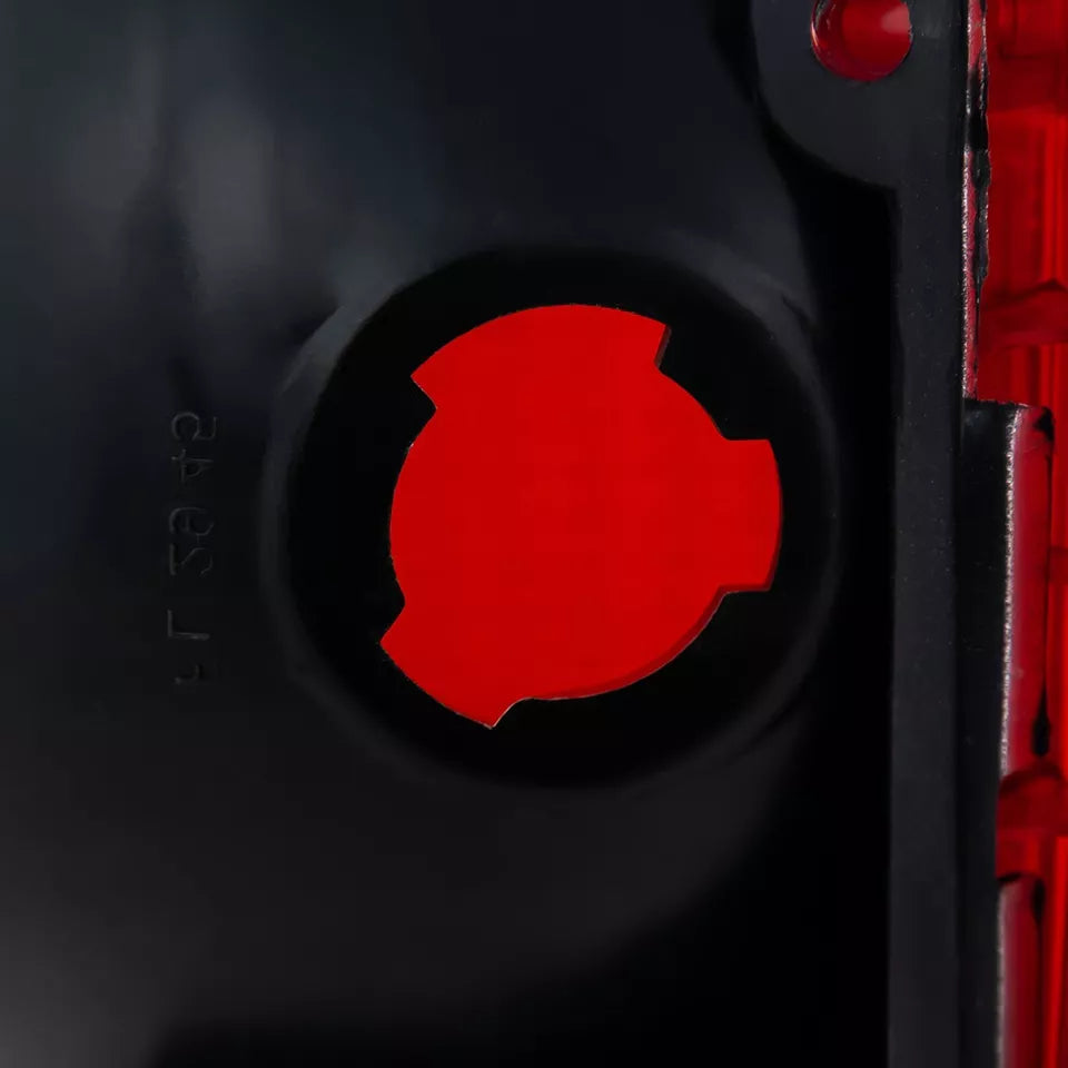 Conjunto de luz trasera izquierda 1983 - 1990 FORD RANGER FO2800105 E9TZ13405A