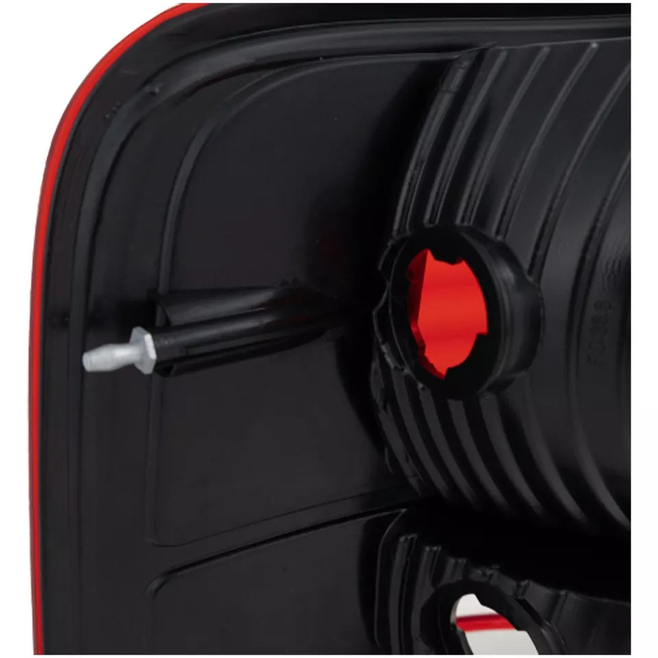 Right Side Taillamp assy 2004 - 2006 FORD F-150  FO2801182C 5L3Z13404CA