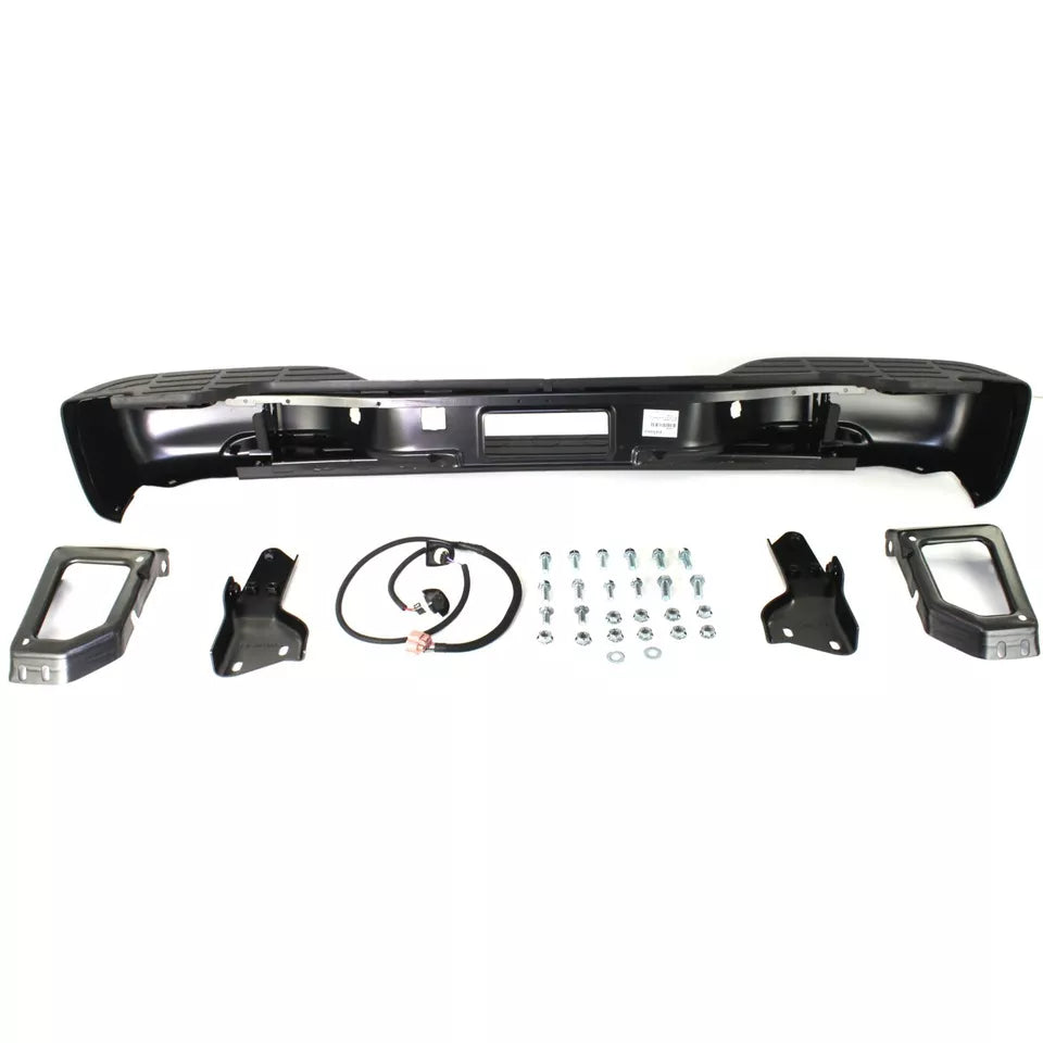 Rear bumper assembly 2000 - 2006 CHEVROLET SUBURBAN 1500  GM1101115 19121287-PFM