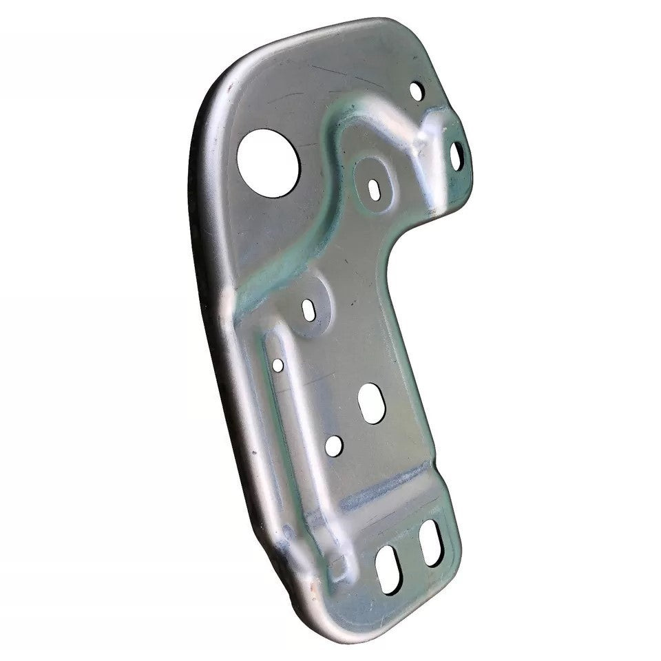 Left Side Rear bumper support bracket 2015 - 2022 CHEVROLET COLORADO CAPA GM1162110C 23124072