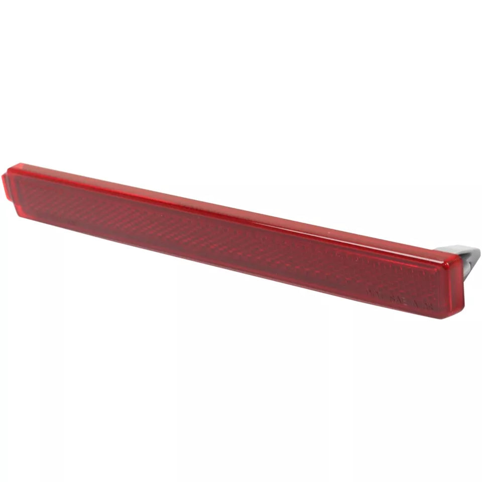 Left Side Rear bumper reflector 2009 - 2014 CADILLAC CTS  GM1184105 25883455