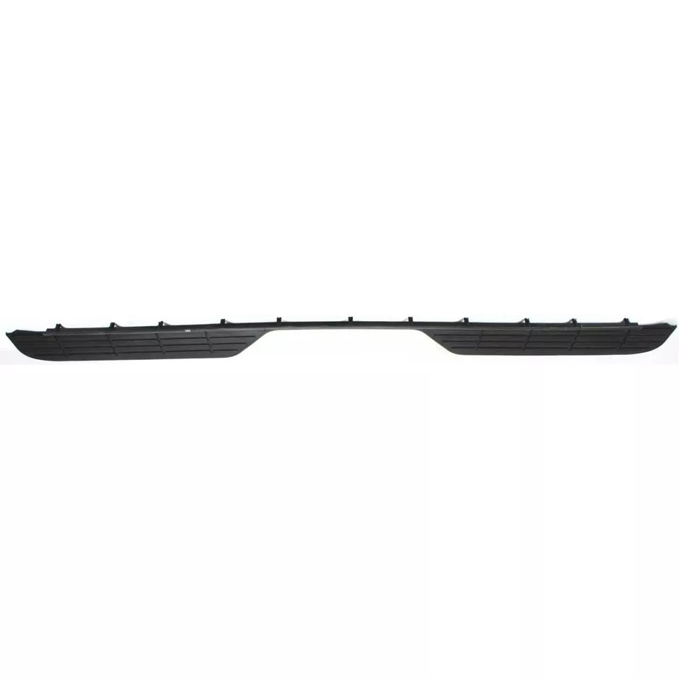 Rear bumper step pad 1992 - 1994 CHEVROLET BLAZER  GM1191103 15607160